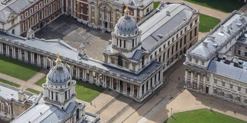 ஐக்கிய ராஜ்ஜியத்தில் உள்ள University of Greenwich-இன் வான்வழிக் காட்சி.